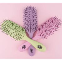Hair Brushes & Combs
